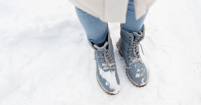 Winter Foot Care: Tips to Stay Pain-Free in the Cold   image